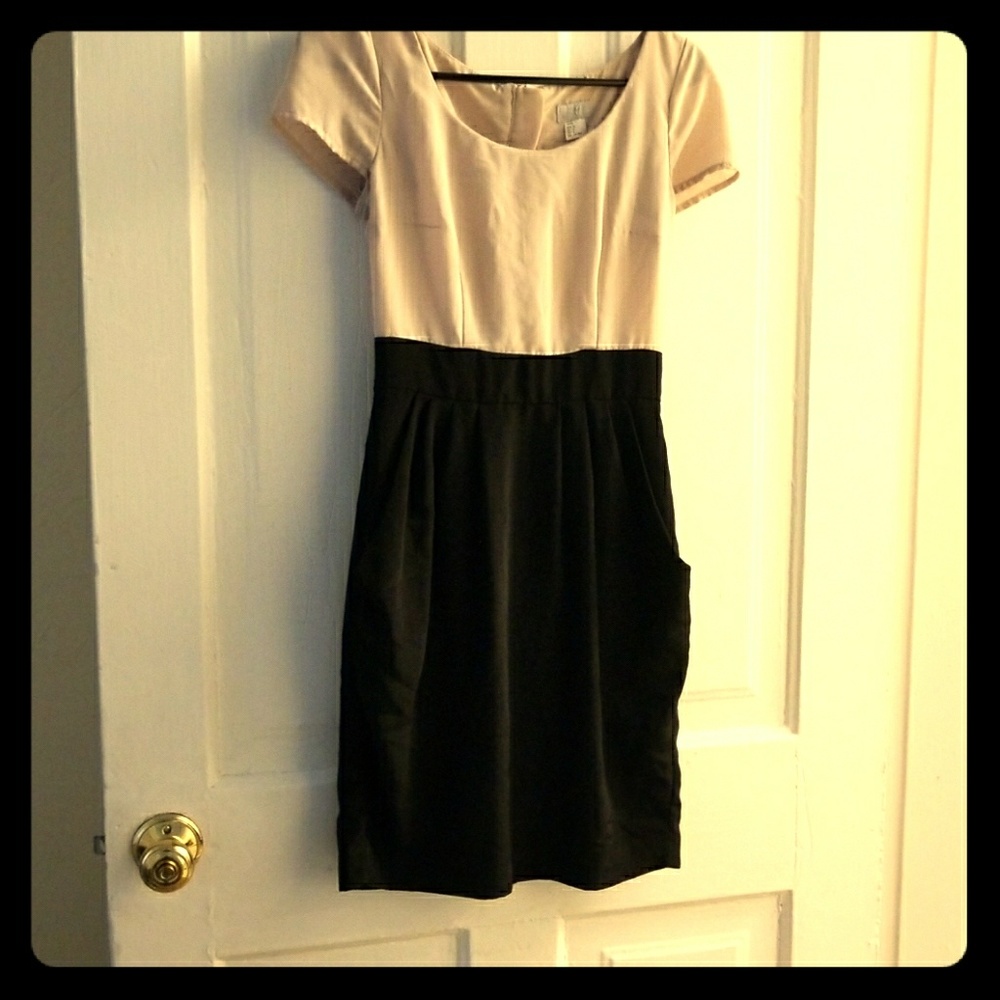 Barely used h&m dress with pockets